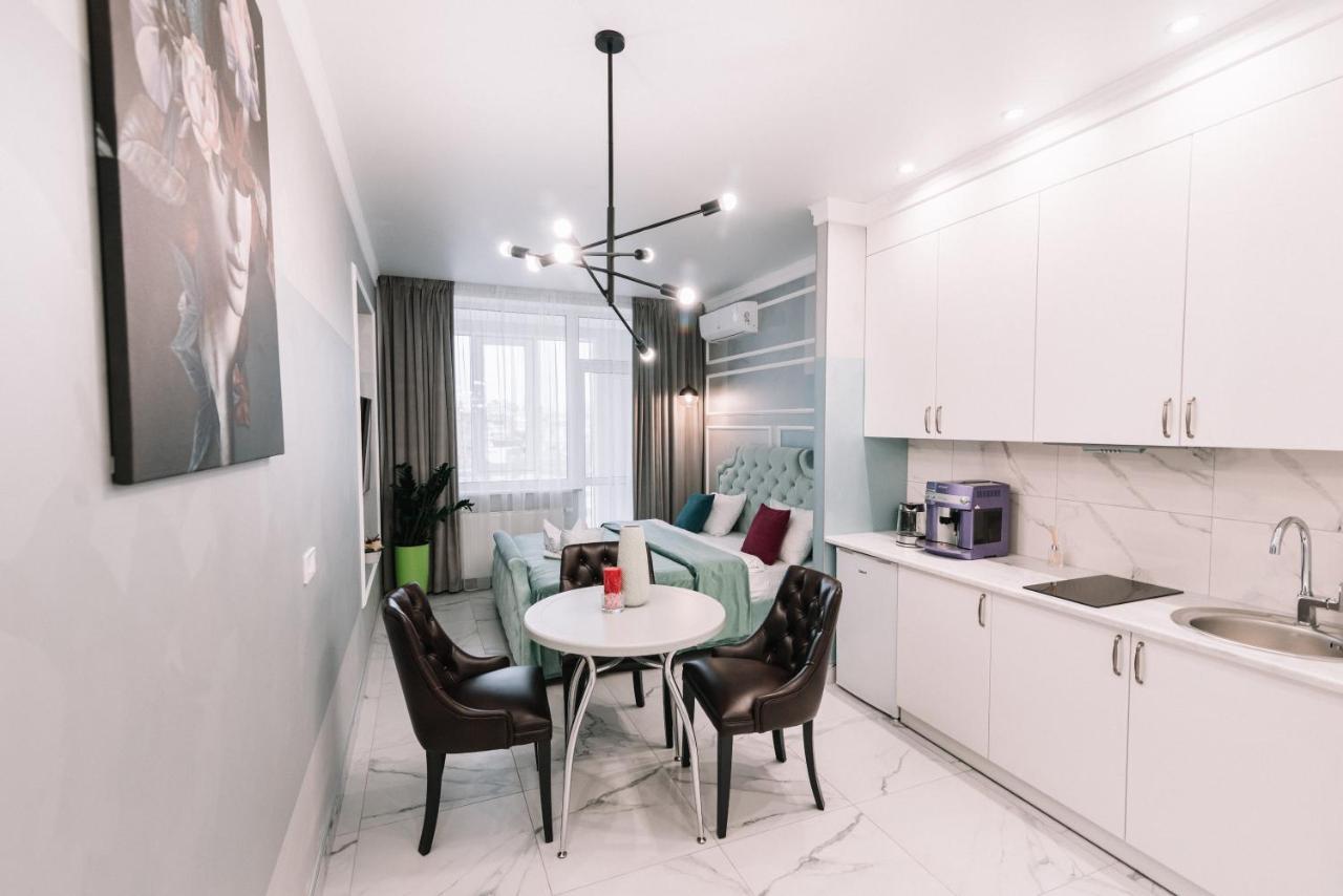 Royal Tower Vip Smart Apartments 1 Kiev Extérieur photo