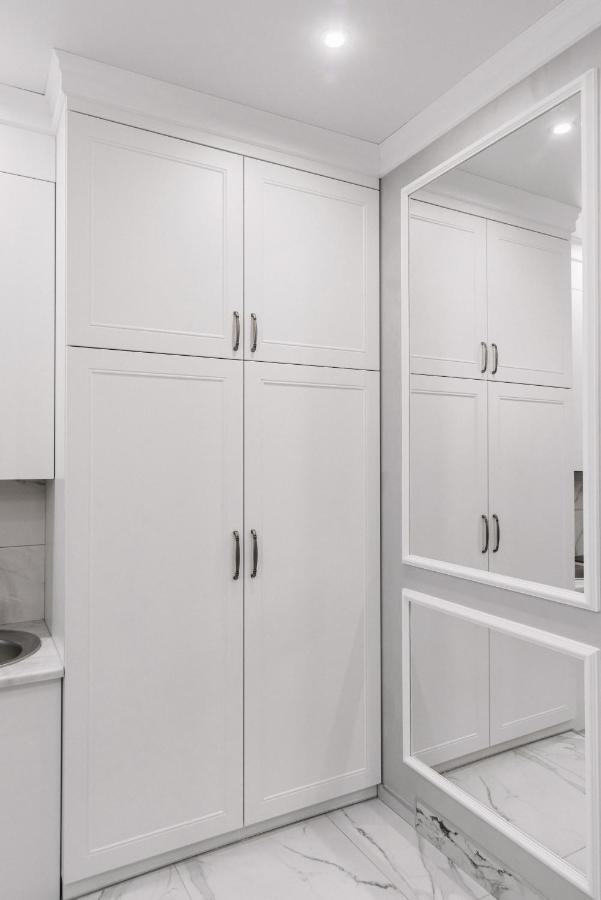 Royal Tower Vip Smart Apartments 1 Kiev Extérieur photo