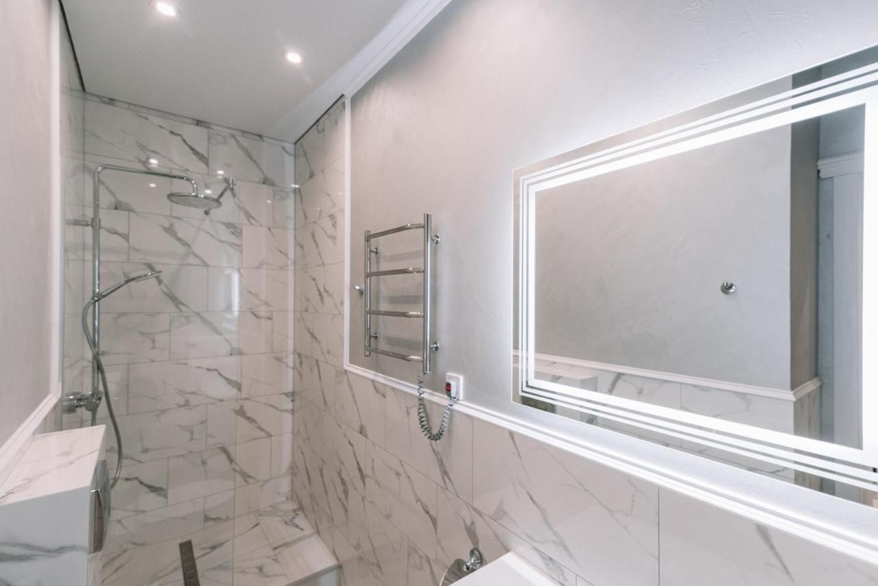 Royal Tower Vip Smart Apartments 1 Kiev Extérieur photo