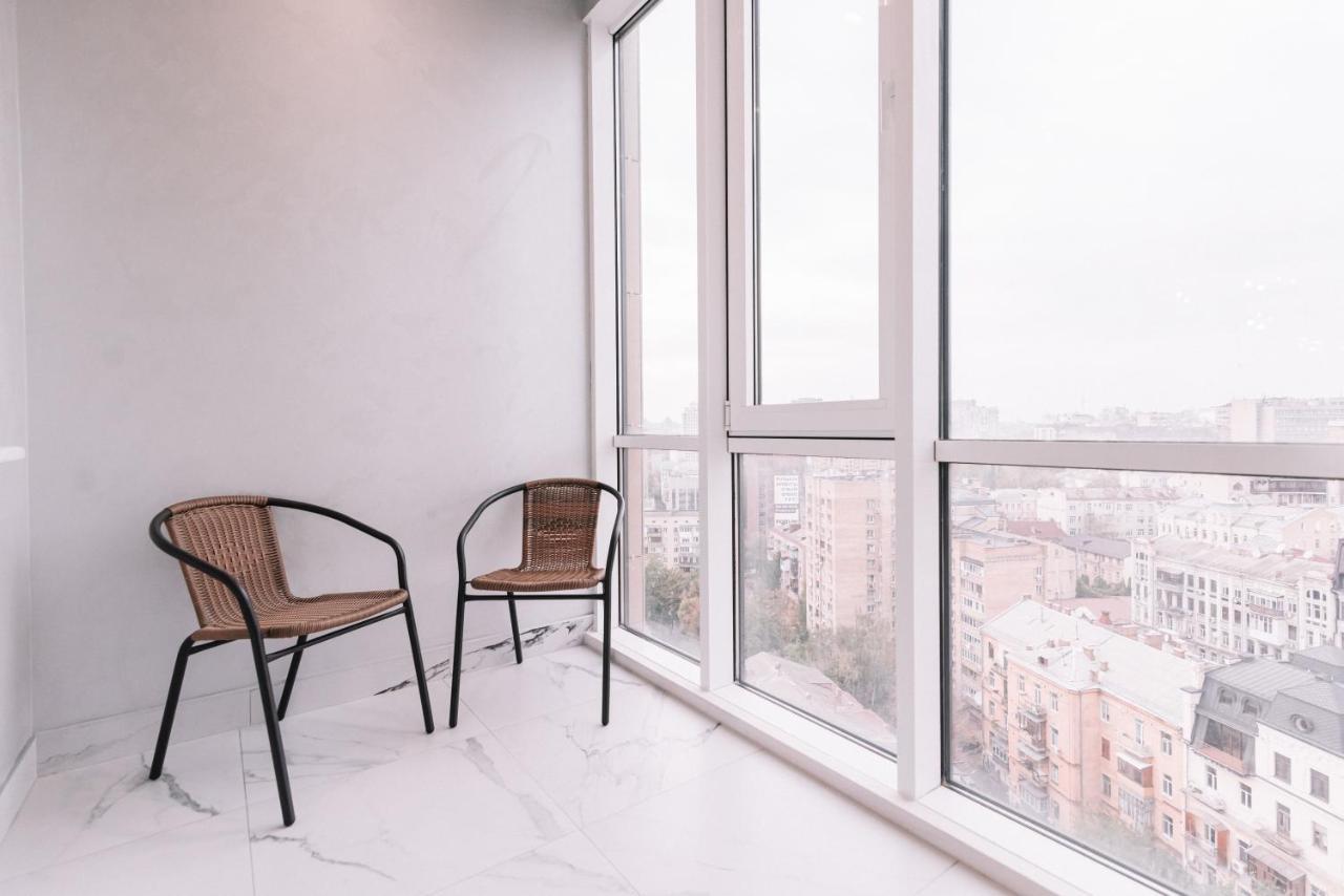 Royal Tower Vip Smart Apartments 1 Kiev Extérieur photo