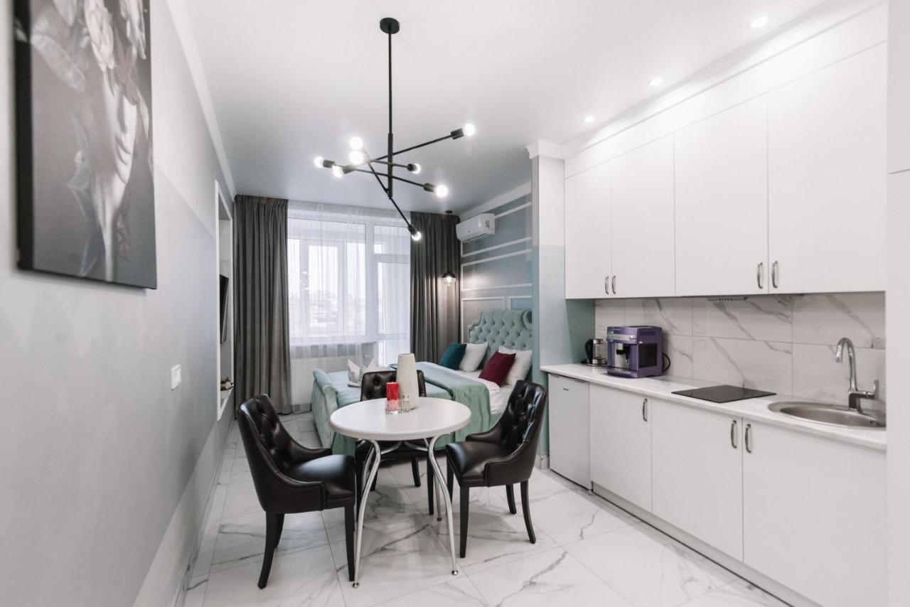 Royal Tower Vip Smart Apartments 1 Kiev Extérieur photo