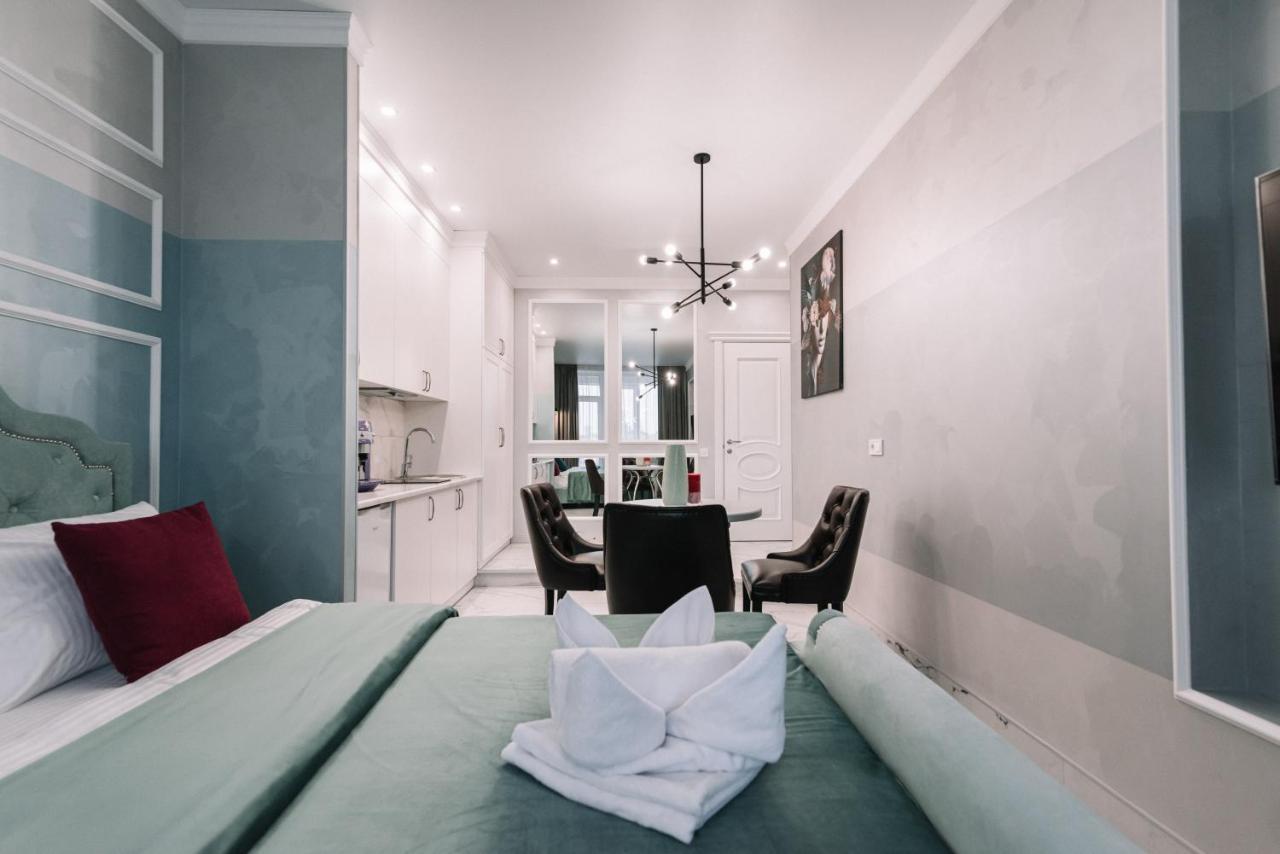 Royal Tower Vip Smart Apartments 1 Kiev Extérieur photo